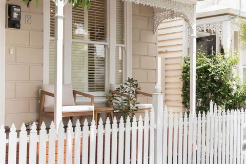 Prahran Timeless & Modern Haven, With Parking - Accommodation Bookings 0