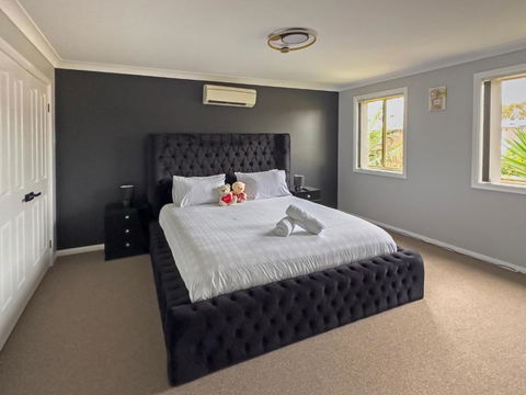 Prestons Dream Holiday 4 Bedroom - Accommodation Bookings 0