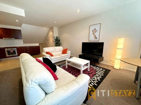 Pretty Penthouse - Close To ANU - Accommodation Bookings 0