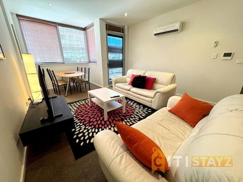 Pretty Penthouse - Close To ANU - Accommodation Bookings 1