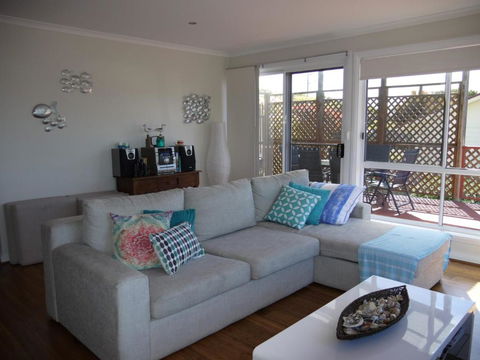 Prime Location - Totally Refurbished - Accommodation Bookings 3