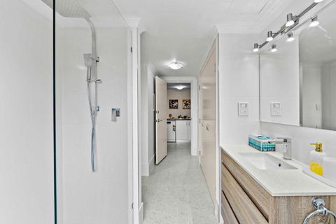 Prime Perth Apartment - Accommodation Bookings 2