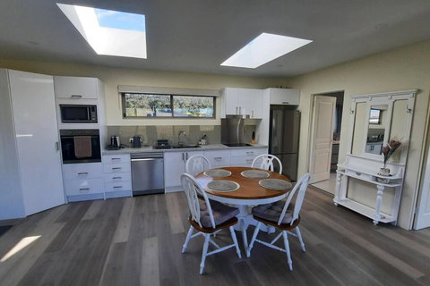 Private Getaway Close To Clifton Beach - Accommodation Bookings 2