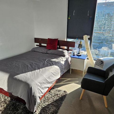 Private Bedroom & Bathroom In Shared Inner Brisbane Apartment - Accommodation Bookings 3