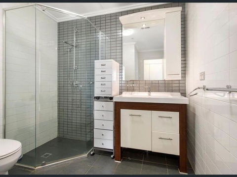 Private Room With Shared Washroom Only In 3bhk Apartment - Accommodation Bookings 2