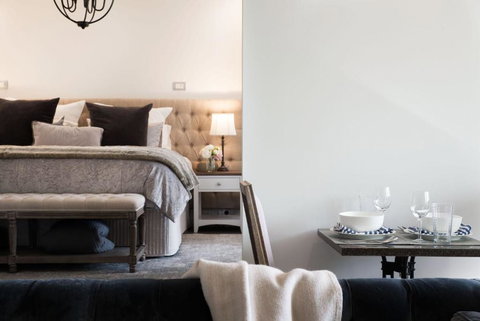 Provence Spa Villa 2 - Accommodation Bookings 1