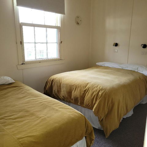 Pub In The Paddock - Accommodation Bookings 2