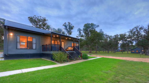 Quaffers On Storm King - Accommodation Bookings 0