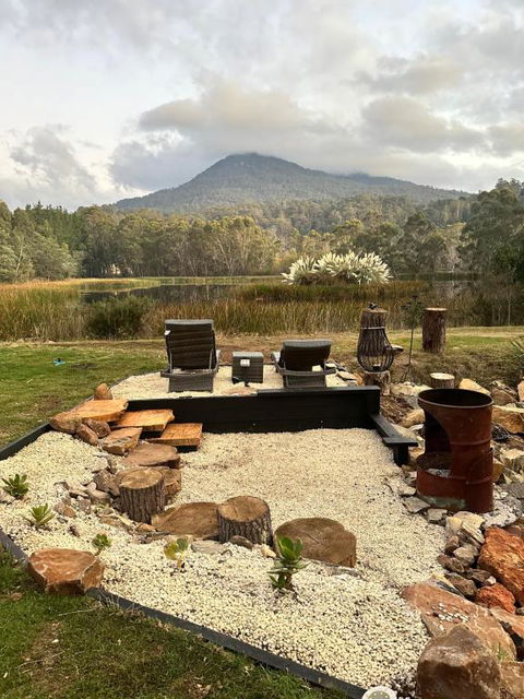 Quamby Bluff Lake House, Deloraine, Tasmania - Accommodation Bookings 2