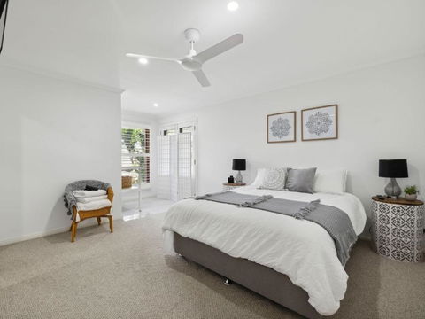 Quay-Largo - Accommodation Bookings 1