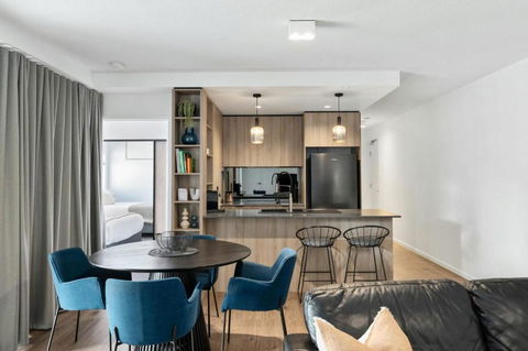 Queen Windsor I30 - Accommodation Bookings 0