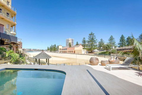 Queenscliff Penthouse - Beachfront - Accommodation Bookings 0