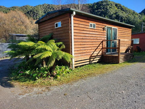 Queenstown Copper Country Cabins - Accommodation Bookings 0