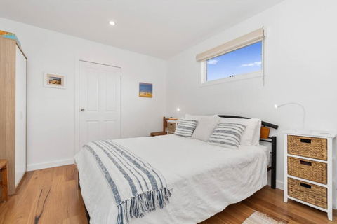 Quiet, Luxurious Guest House - Couples Retreat - Accommodation Bookings 2