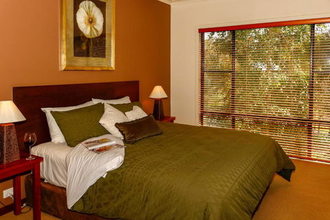 Rainbow Trail Chalets - Accommodation Bookings 2