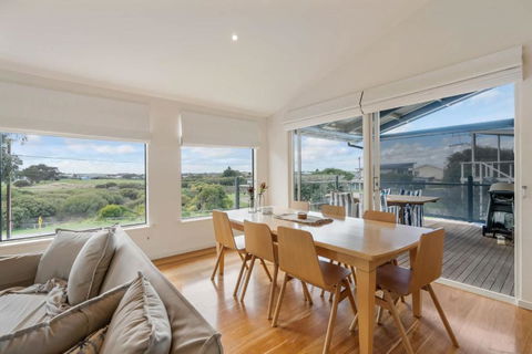 Range View House 23 Bristow Smith Ave Goolwa South-No Linen Included - Accommodation Bookings 3