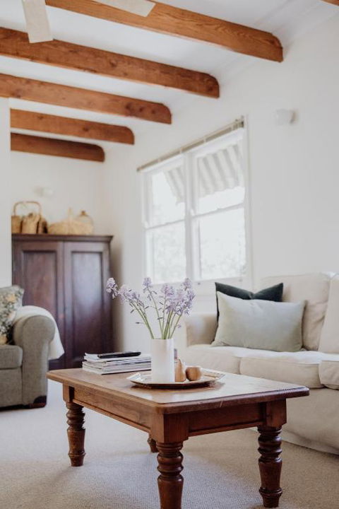 Ravenswood Farmhouse - Accommodation Bookings 2