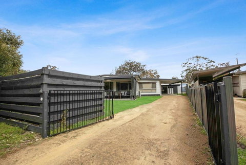 Raymond Island Retreat - Accommodation Bookings 2