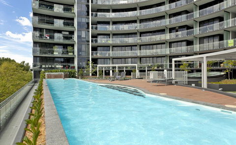 Astra Apartments Canberra - Manhattan - Accommodation Bookings 0