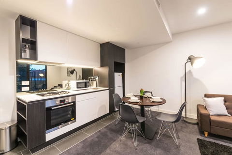 Astrina Box Hill 1 Bed Apartment - Accommodation Bookings 3