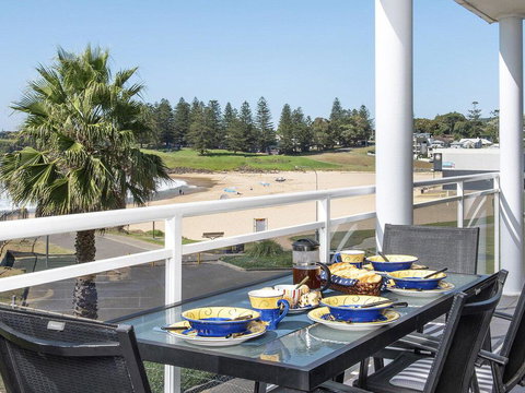 At The Beach - Kiama Surf Beach At Your Doorstep - Accommodation Bookings 1