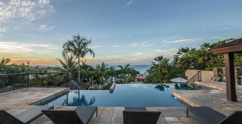At Water's Edge Resort - Accommodation Bookings 1