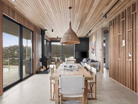 At Wye Eyrie With Arguably The Best Views In Town - Accommodation Bookings 3