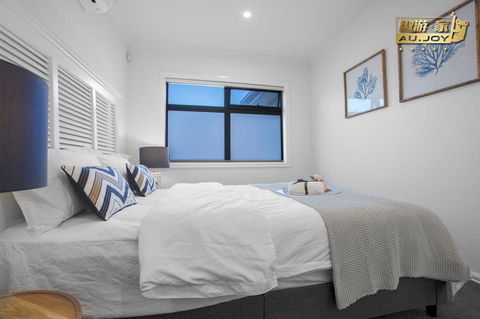 AU.JOY 3 Bed Townhouse Burwood 3 - Accommodation Bookings 3