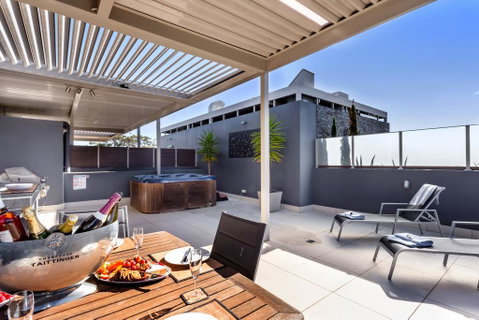 Aura 13 - Shoal Bay - Accommodation Bookings 2