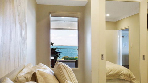 Aura Apartment With Spectacular Views! - Accommodation Bookings 1