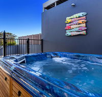 Aura Unit 10 - Shoal Bay - Accommodation Bookings