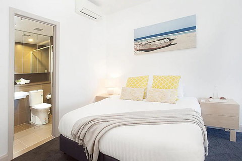Australia Towers ShortOzstay - Accommodation Bookings 1