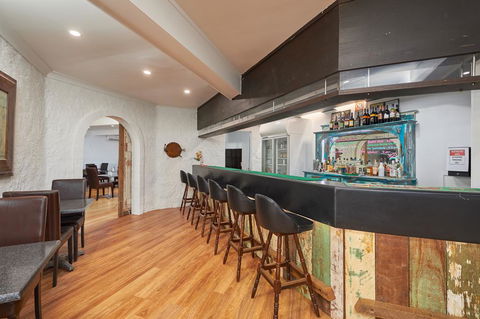 Australian Homestead Motor Lodge - Accommodation Bookings 3