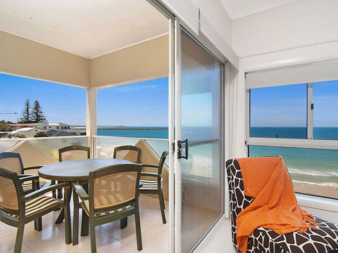 Avalon 3 - Views To Die For - Across The Road From Convent Beach - Accommodation Bookings 0