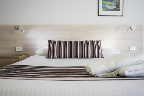 Avoca Beach Hotel - Accommodation Bookings 3