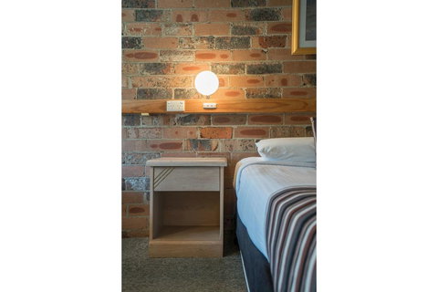 Avoca Beach Hotel - Accommodation Bookings 1