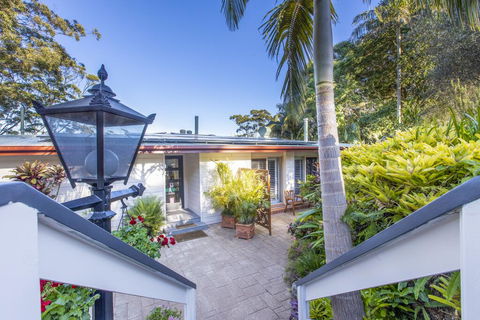 Avocado Sunset Bed & Breakfast - Accommodation Bookings 1