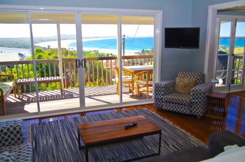 Awesome View, 4 View Street - Accommodation Bookings 0