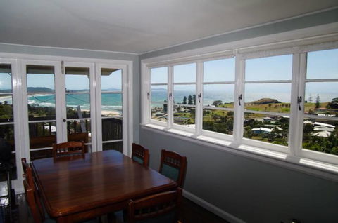 Awesome View, 4 View Street - Accommodation Bookings 2