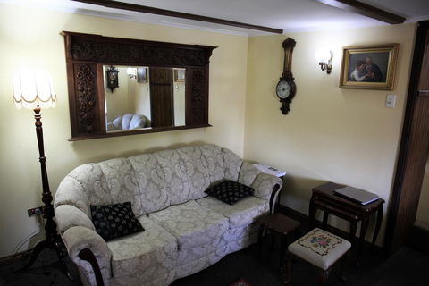 Ayers Burra - Accommodation Bookings 2