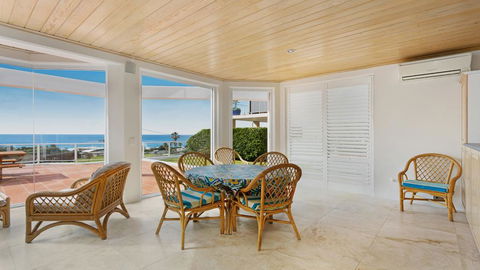 Azur 1 - South One Mile Beach - Accommodation Bookings 3