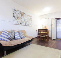 B3 Walk to UWA Swan River on the Nedlands Border - Accommodation Bookings