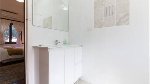 B4 Apartment Close To City, UWA, Nedlands & Swan River - Accommodation Bookings 3
