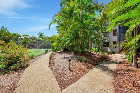 Baden 70 - Rainbow Shores, Ground Floor, Air Con, Overlooking Lap Pool - Accommodation Bookings 2