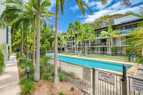 Baden 77 - Rainbow Shores, Pools, Outdoor Spa, Walk To Beach - Accommodation Bookings 2