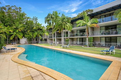 Baden 77 - Rainbow Shores, Pools, Outdoor Spa, Walk To Beach - Accommodation Bookings 3