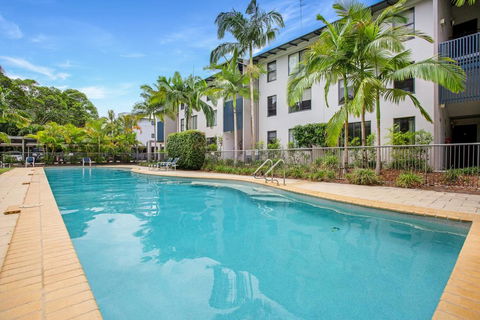 Baden 77 - Rainbow Shores, Pools, Outdoor Spa, Walk To Beach - Accommodation Bookings 1