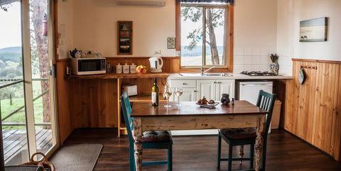 Balingup Heights Hilltop Forest Cottages - Accommodation Bookings 3