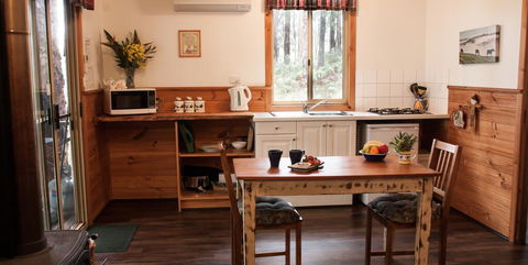 Balingup Heights Hilltop Forest Cottages - Accommodation Bookings 2