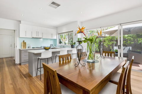 BANGALOW - MORNINGTON - Accommodation Bookings 1